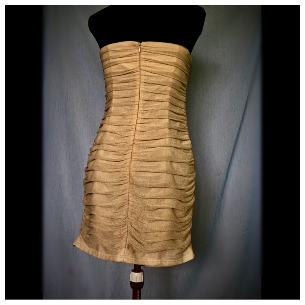 Light gold dress - Picture 2 of 8